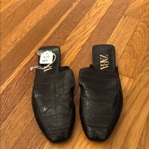 Zara Black Croc-Embossed Mules